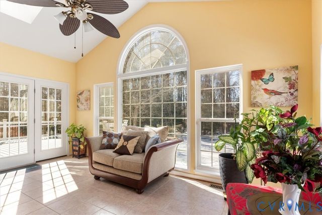 7809 Point Hollow Dr, Richmond, VA 23227