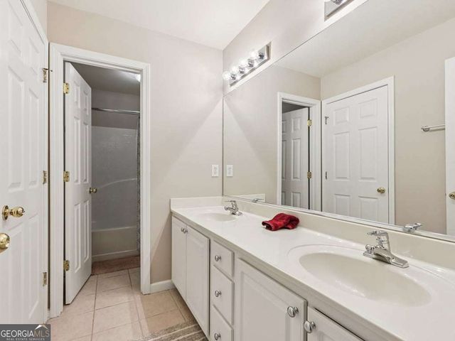 1192 Vinings Place Circle SE, Mableton, GA 30126