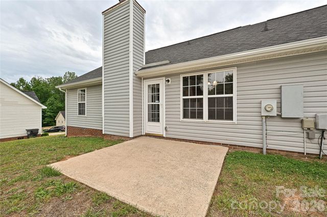 2015 Slater Springs Drive, Charlotte, NC 28216