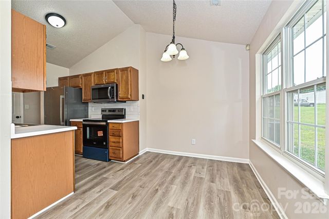 2015 Slater Springs Drive, Charlotte, NC 28216