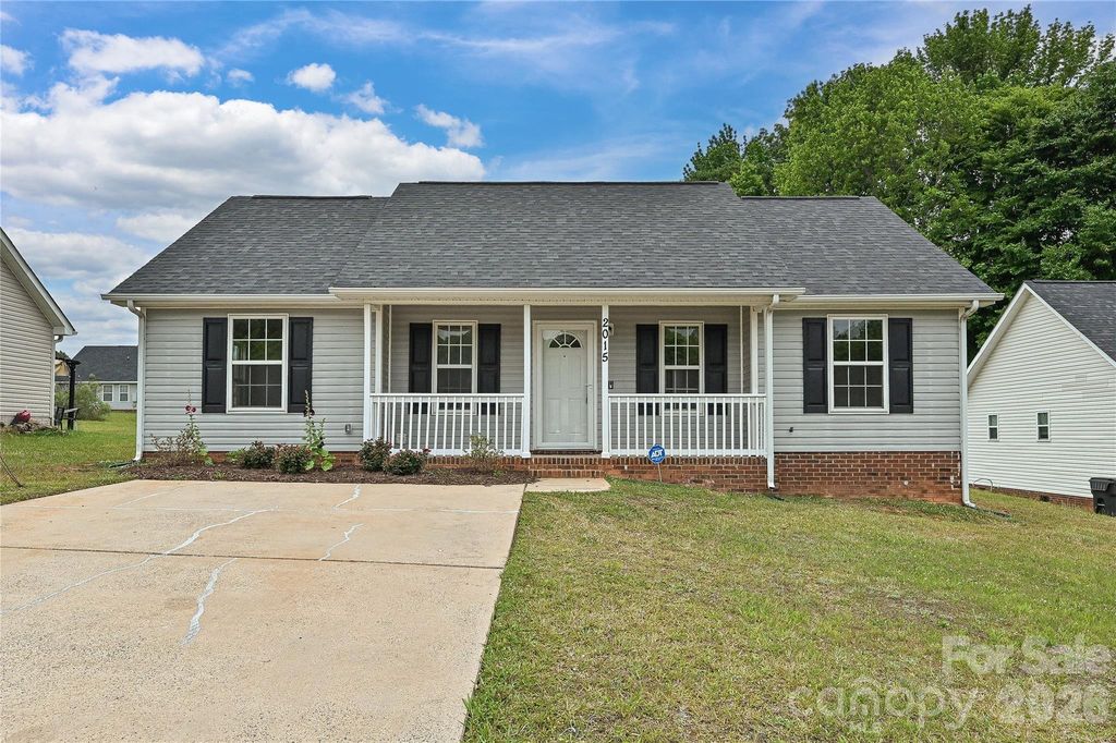 2015 Slater Springs Drive, Charlotte, NC 28216