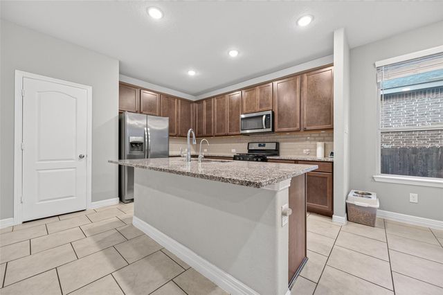 175 Silva Creek Trail, Conroe, TX 77318