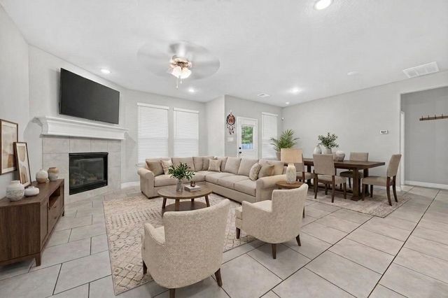 175 Silva Creek Trail, Conroe, TX 77318