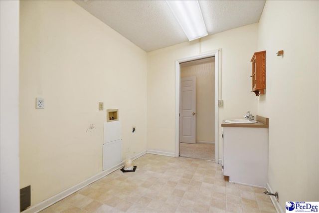 1713 Damon Dr., Florence, SC 29505