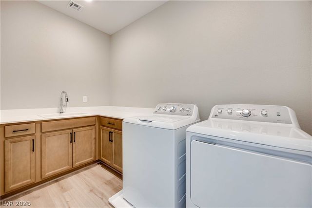 10072 Juniper Valley Street, Las Vegas, NV 89166