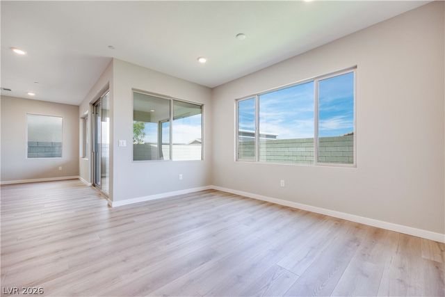 10072 Juniper Valley Street, Las Vegas, NV 89166