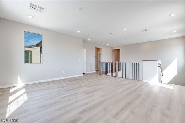 10072 Juniper Valley Street, Las Vegas, NV 89166