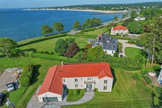 175 Battery Park Drive, Bridgeport, CT 06605