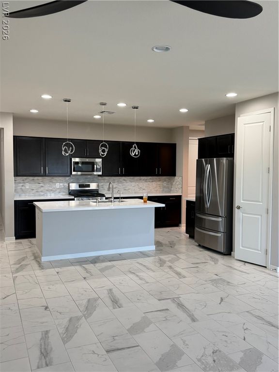 6727 Traveling Palmer Street, North Las Vegas, NV 89086 — photo 5
