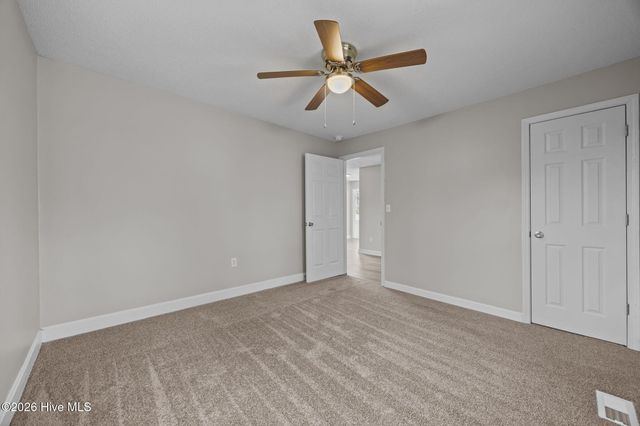 21 East Drive, Jacksonville, NC 28546