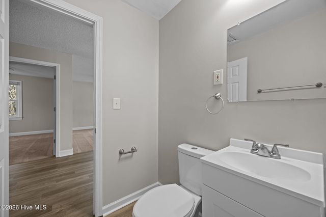 21 East Drive, Jacksonville, NC 28546