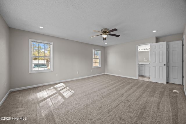 21 East Drive, Jacksonville, NC 28546