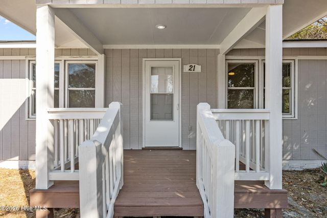 21 East Drive, Jacksonville, NC 28546