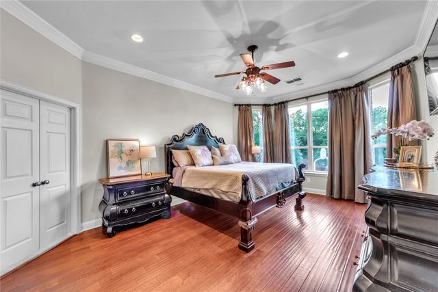3040 N Camino Lagos, Grand Prairie, TX 75054