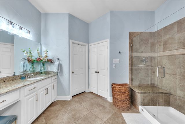3040 N Camino Lagos, Grand Prairie, TX 75054