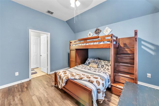 3040 N Camino Lagos, Grand Prairie, TX 75054