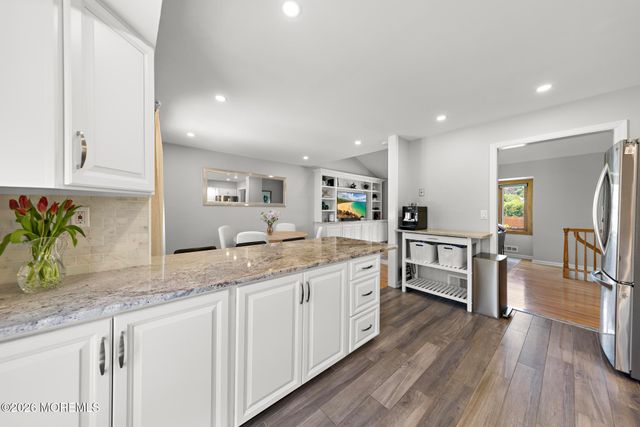522 Mackey Avenue, Belford, NJ 07718
