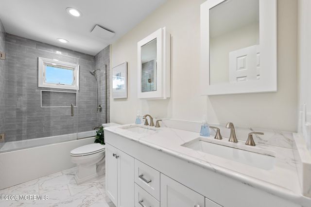 522 Mackey Avenue, Belford, NJ 07718