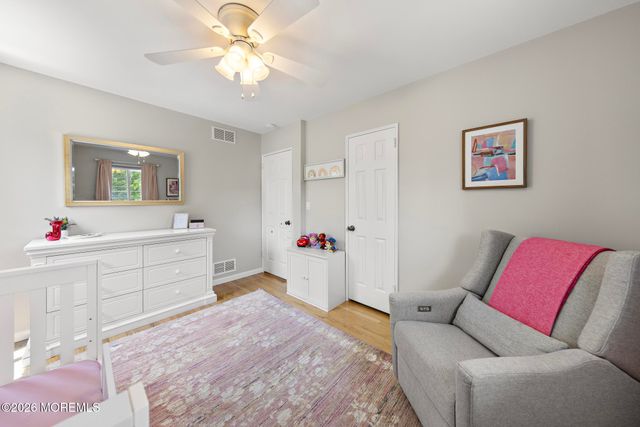 522 Mackey Avenue, Belford, NJ 07718