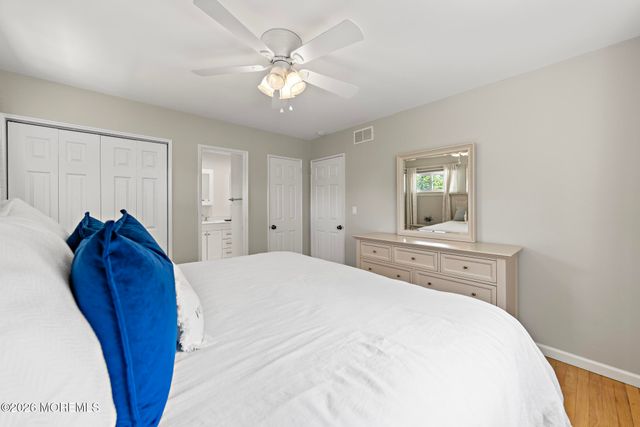 522 Mackey Avenue, Belford, NJ 07718