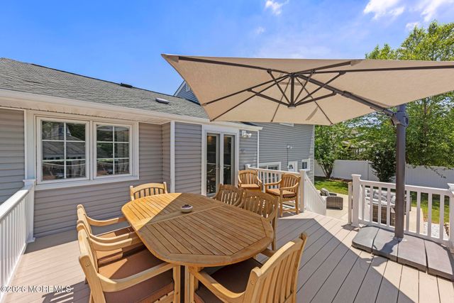 522 Mackey Avenue, Belford, NJ 07718