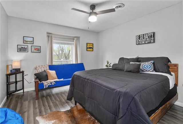 421 NE 90th Terrace, Kansas City, MO 64155