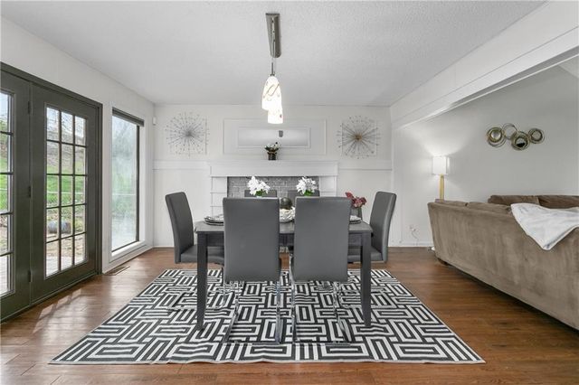 421 NE 90th Terrace, Kansas City, MO 64155