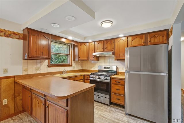 6508 Kirkville Road, Dewitt, NY 13057