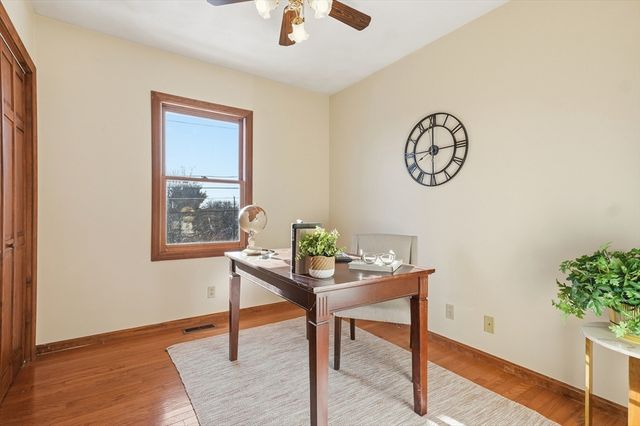 16 Battlemarch Way, Woburn, MA 01801