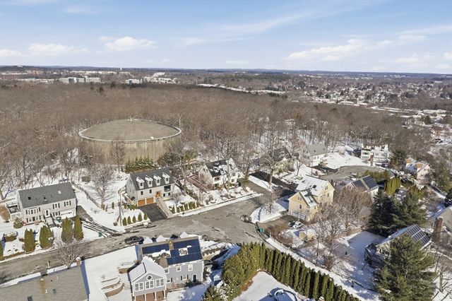 16 Battlemarch Way, Woburn, MA 01801