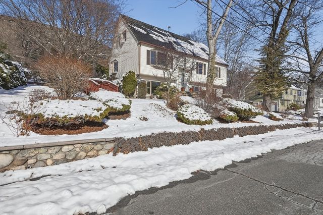 16 Battlemarch Way, Woburn, MA 01801