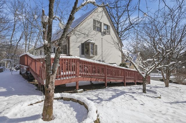 16 Battlemarch Way, Woburn, MA 01801