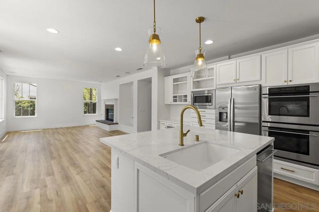 6338 Huntington Dr, Carlsbad, CA 92009