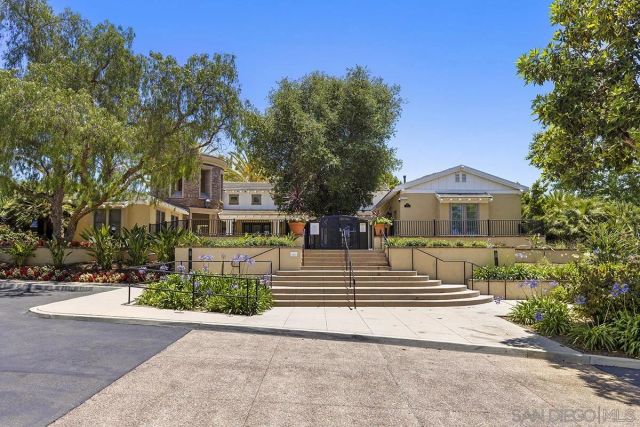 6338 Huntington Dr, Carlsbad, CA 92009