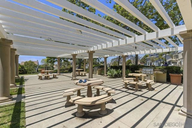6338 Huntington Dr, Carlsbad, CA 92009