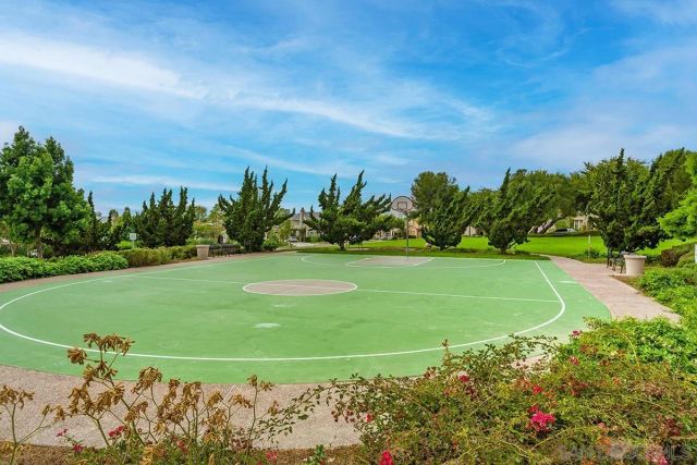 6338 Huntington Dr, Carlsbad, CA 92009