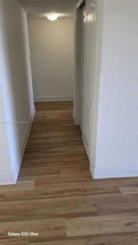 8107 SW 72nd Ave 423E, Miami, FL 33143
