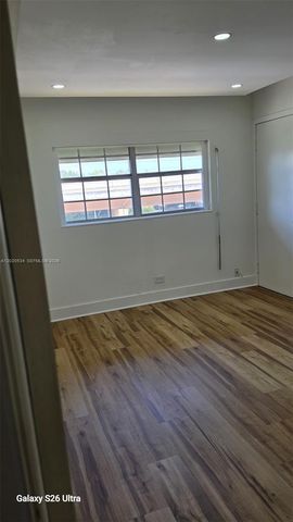 8107 SW 72nd Ave 423E, Miami, FL 33143