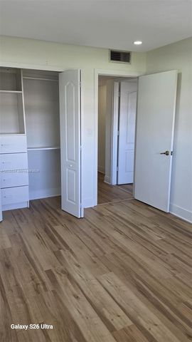 8107 SW 72nd Ave 423E, Miami, FL 33143