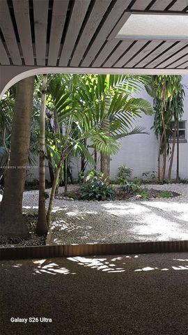 8107 SW 72nd Ave 423E, Miami, FL 33143