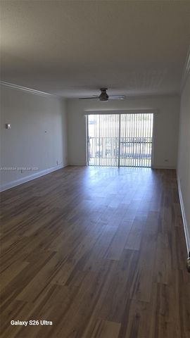 8107 SW 72nd Ave 423E, Miami, FL 33143