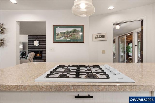 3170 Kingston Wy NW, Albany, OR 97321