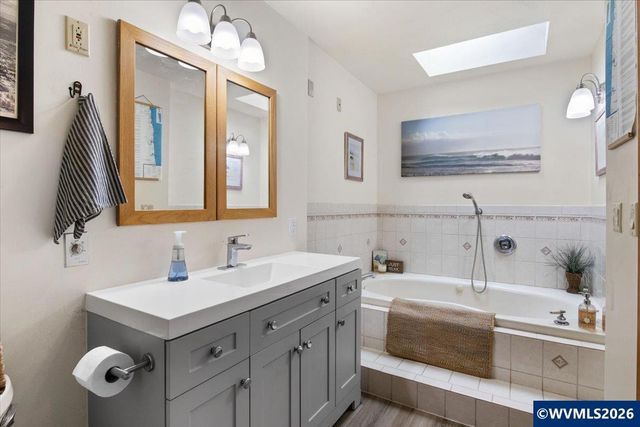 3170 Kingston Wy NW, Albany, OR 97321