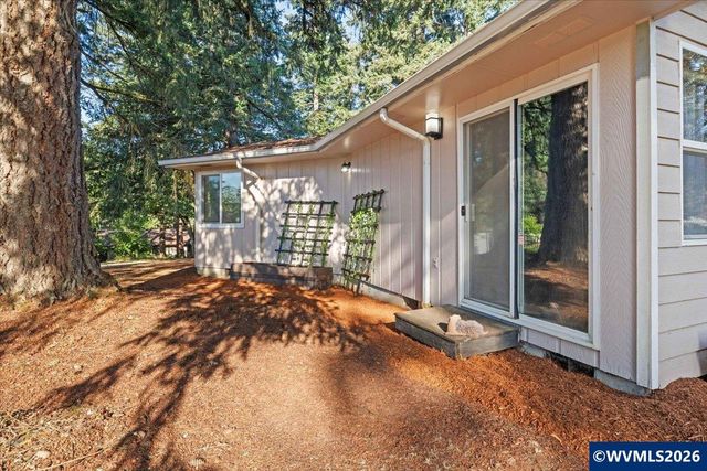 3170 Kingston Wy NW, Albany, OR 97321