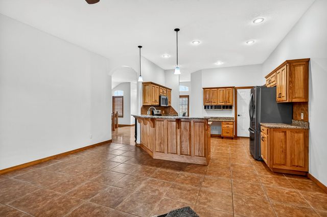 3478 W Farm Road 44, Willard, MO 65781