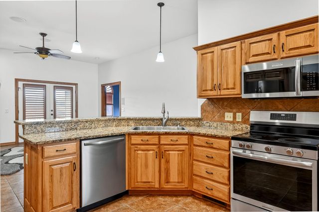 3478 W Farm Road 44, Willard, MO 65781