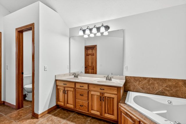 3478 W Farm Road 44, Willard, MO 65781