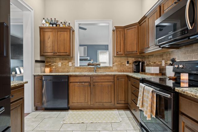 8380 Midwestern Drive, Hixson, TN 37343