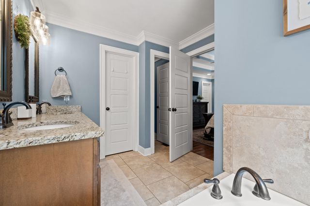 8380 Midwestern Drive, Hixson, TN 37343