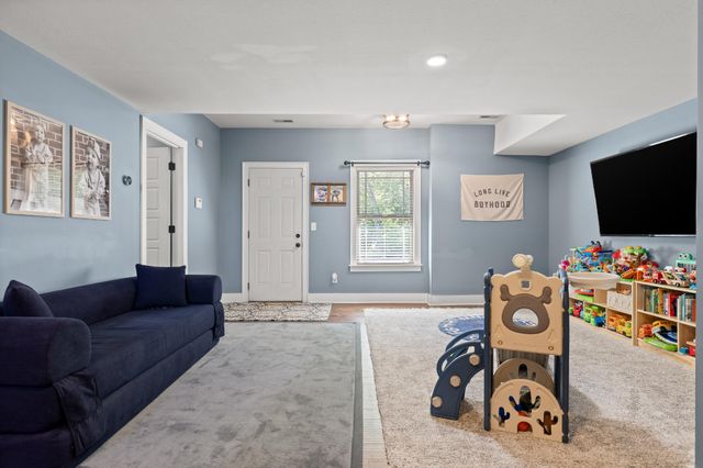 8380 Midwestern Drive, Hixson, TN 37343
